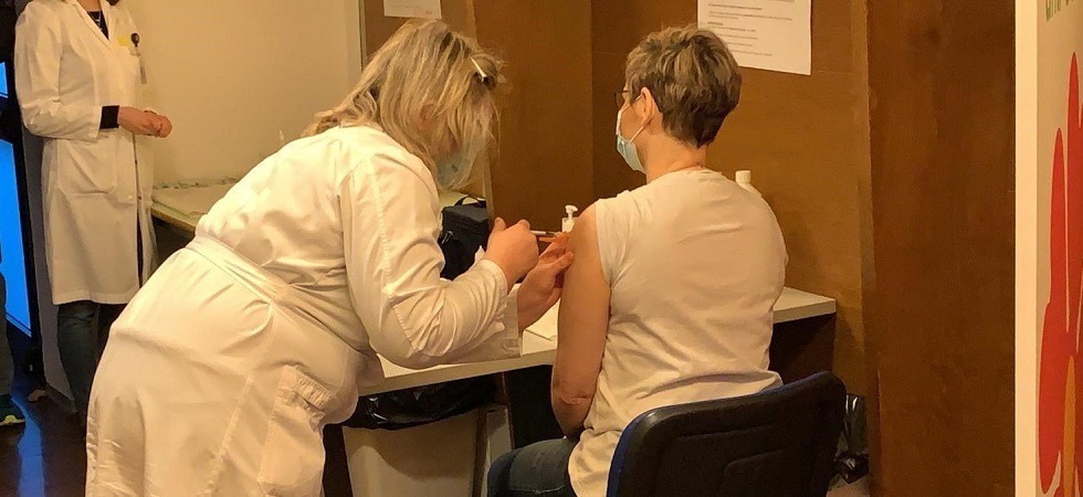Foto d'archivio Coronavirus, fra i sanitari in Alto Adige oltre 500 irriducibili no-vax: avviati accertamenti su altri 262 soggetti